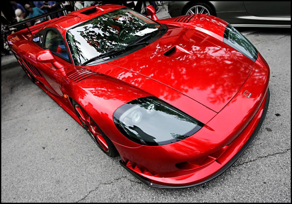 http://i950.photobucket.com/albums/ad345/jeg2010/Saleen1.jpg