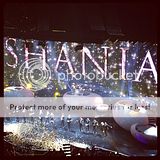 th_shania-vegas-stilltheone-show032013-3.jpg